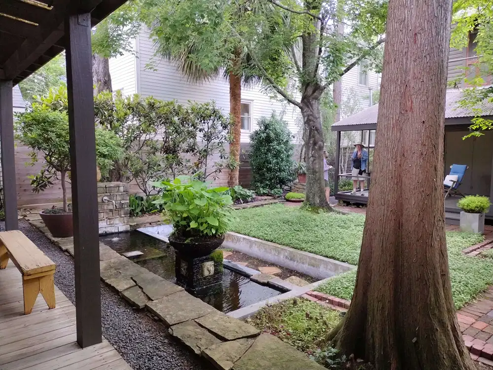 Heights Garden Tour – 831 Cortlandt